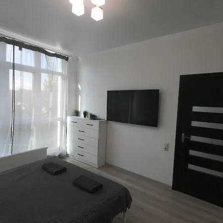 затишна неподалік від моря та центру *