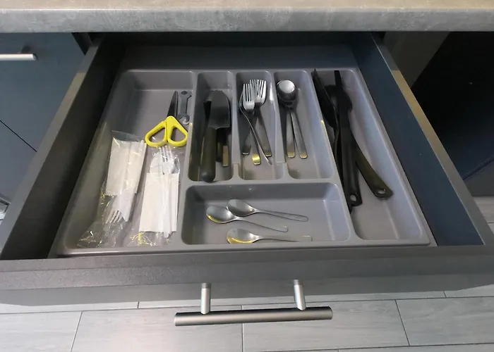 затишна неподалік від моря та центру Apartment *