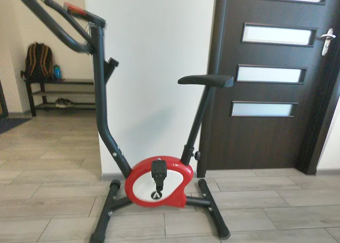 затишна неподалік від моря та центру *