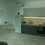 Διαμέρισμα затишна неподалік від моря та центру *